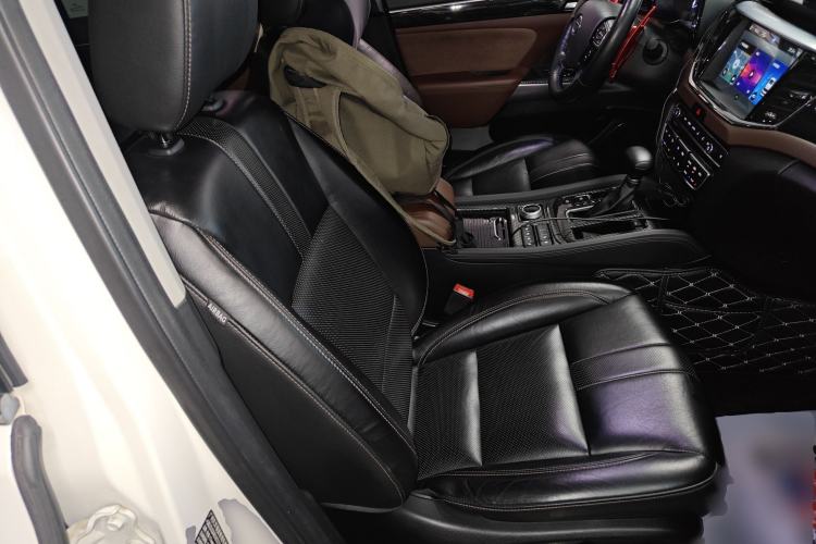 Used GAC Trumpchi GS8 2017 320T Two-Wheel Drive Luxury Smart Connectivity Version (7 Seats)