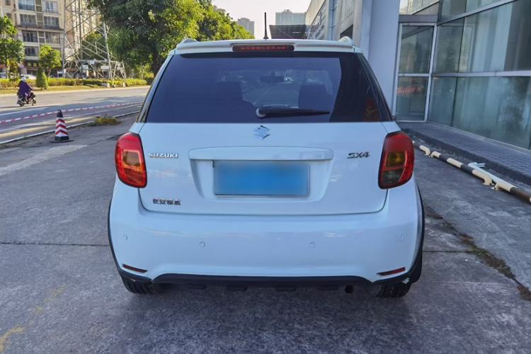 Used Suzuki SX4 2013 1.6L Manual CoolRide Model

