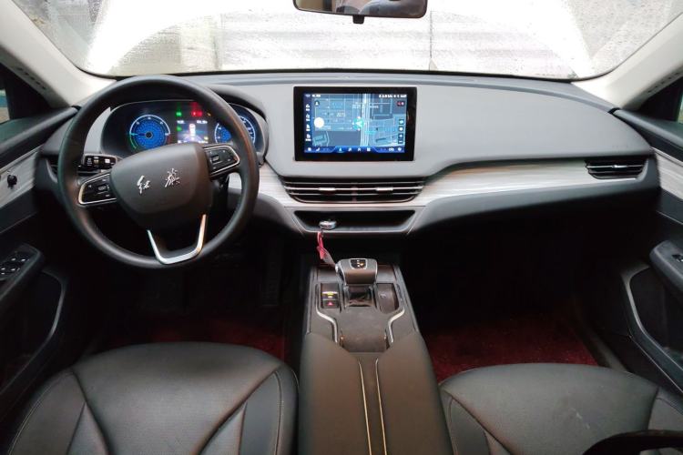 Used Hongqi E-QM5 2024 610 km PLUS
