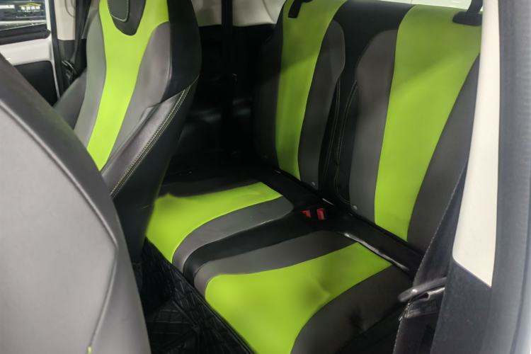 Used Roewe Clever 2021 302 km New Four-Seater Super-Efficient Version