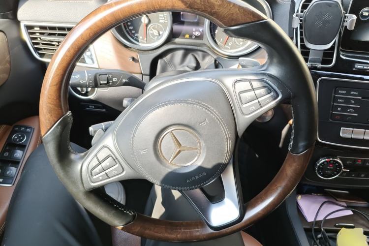 Used Mercedes-Benz GLS 2016 GLS 400 4MATIC Luxury Model
