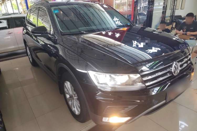 Used Volkswagen Tiguan L 2017 330TSI Automatic Two-Wheel Drive Luxury Edition