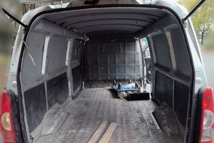 Used Wuling EV50 2022 Affordable Model Anchi with 35.904 kWh
