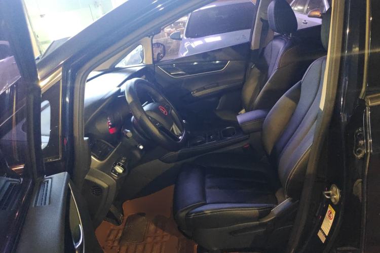 Used BYD Song MAX 2018 1.5T Automatic Smart Connect Elite Model with 6 Seats
