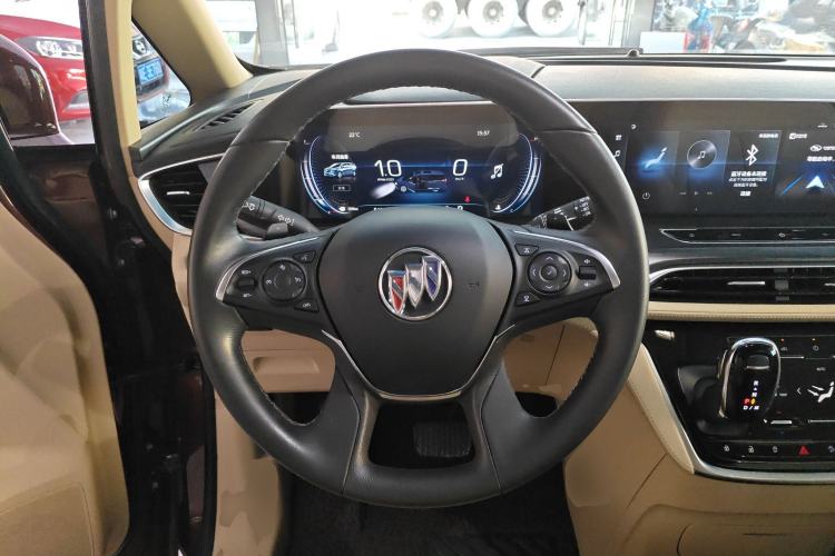 Used Buick GL8 2022 ES Landtrek 653T Luxury Edition
