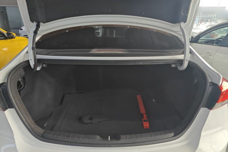 Used Hyundai Elantra 2020 1.4T Dual-Clutch Xuan Dong · Dynamic Version
