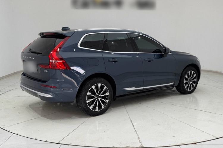Used Volvo XC60 2023 B5 4x4 Smart Luxury Edition
