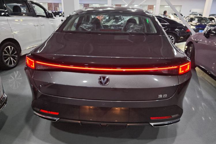 Used Changan Eado PHEV 2025 Smart New Blue Whale 145KM Battleship Edition
