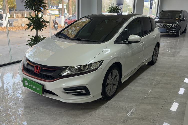 Used Honda Jade 2017 1.8L automatic Comfort version 5 seats
