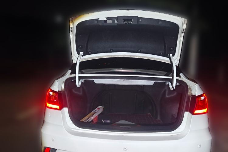 Used Changan Eado DT 2019 1.6L Manual Comfort Model China VI Standard