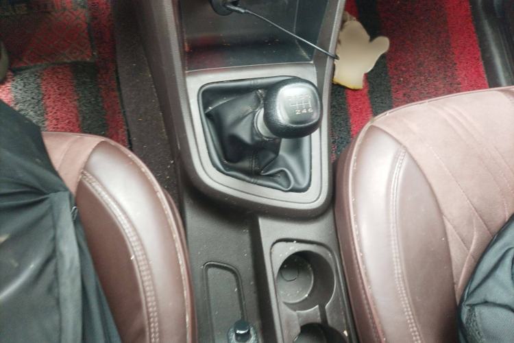 Used Wuling Hongguang V 2022 1.5L Jingqu Version Hydraulic Power Steering LAR