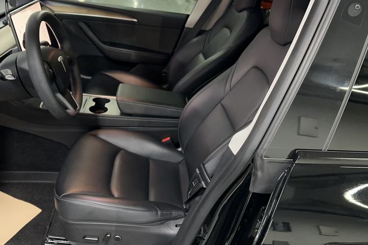 Used Tesla Model Y 2021 Standard Range Rear-Wheel Drive Version
