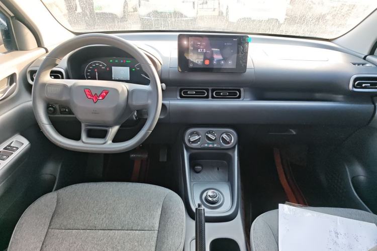 Used Wuling Hongguang New Energy 2025 Extended-Range Hybrid 50KM Comfort Version