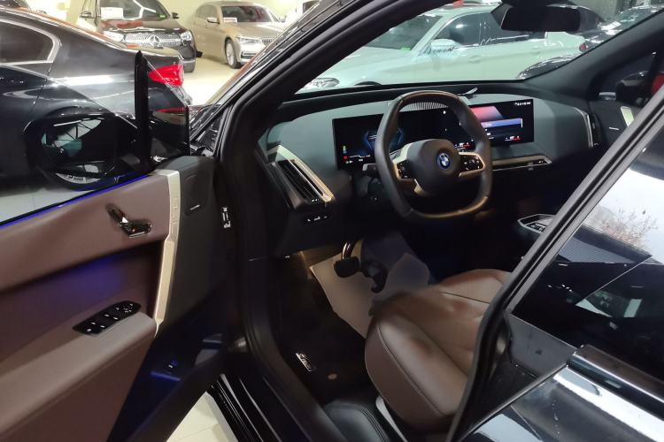 Used BMW iX 2022 xDrive40
