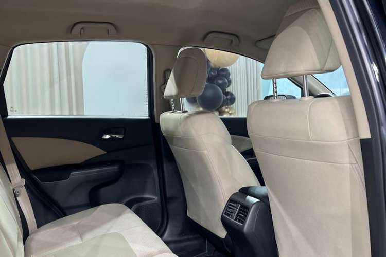 Used Honda CR-V 2016 2.0L Two-Wheel Drive Classic Edition