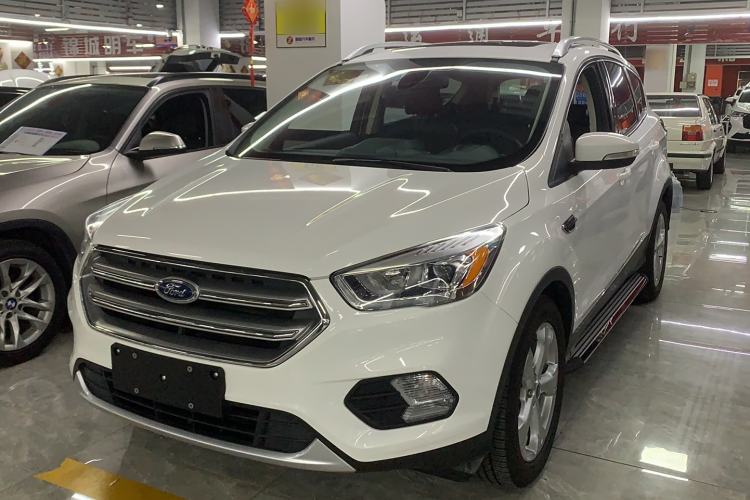 Used Ford Kuga 2017 EcoBoost 180 Two-Wheel-Drive Platinum Edition

