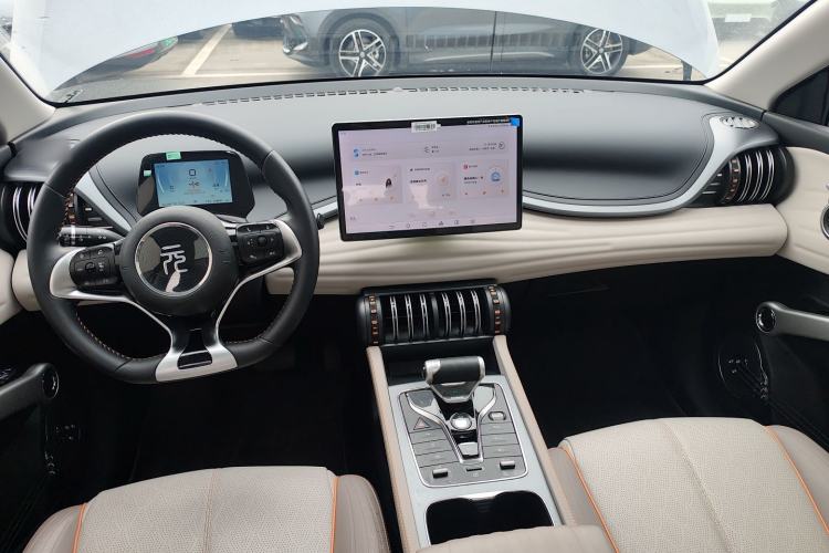 Used BYD Yuan PLUS 2024 Honor Edition 430KM Beyond Model
