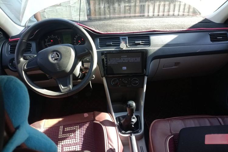 Used Skoda Rapid 2015 1.4L Manual Enjoyment Model
