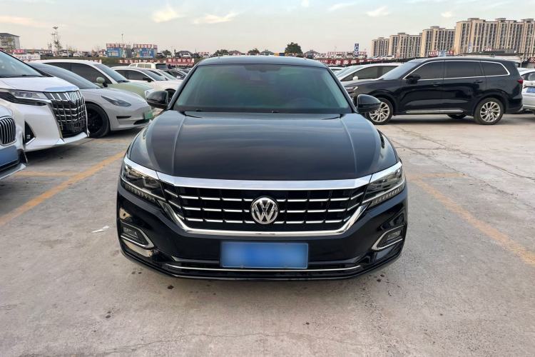 Used Volkswagen Passat 2019 330TSI Luxury Edition China VI Standard