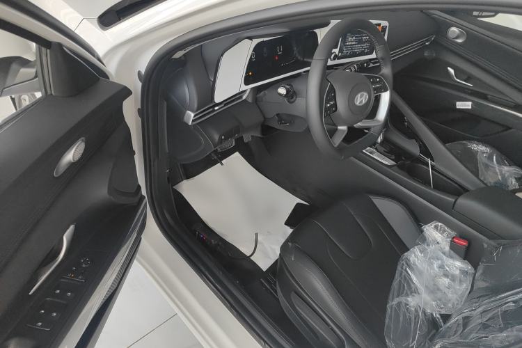 Used Hyundai Elantra 2023 1.5L CVT GLX Elite Edition