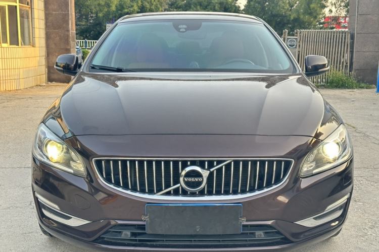 Used Volvo S60 2019 S60L T5 Smart Range Edition
