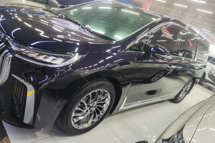 Used VOYAH Dream 2024 PHEV Ultra-Long Range Flagship Edition