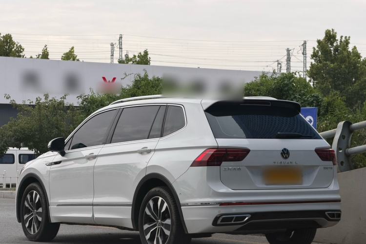 Used Volkswagen Tiguan L 2023 Restyled 330TSI Automatic Two-Wheel Drive R-Line Enhanced Comfort Version