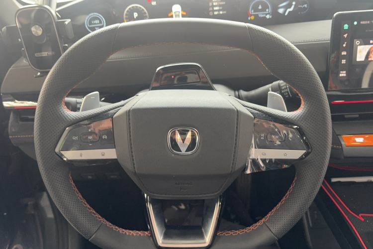 Used Changan UNI-V 2025 1.5T 500Bar Prestige Sporty Version
