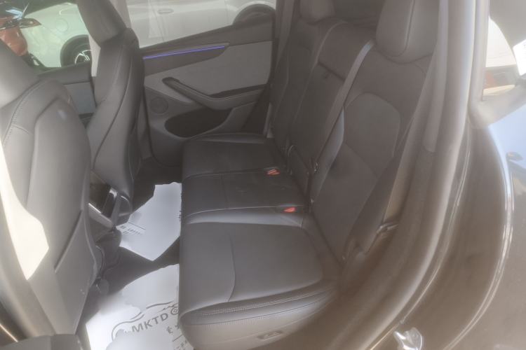 Used Tesla Model Y 2025 Rear-Wheel-Drive Version