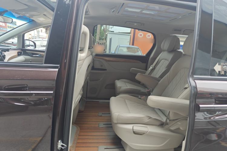 Used Buick GL8 2018 ES 28T Comfort Model China VI Standard
