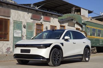 Used Zeekr 7X 2025 100 kWh Long-Range Rear-Wheel Drive with Intelligent Driving Features