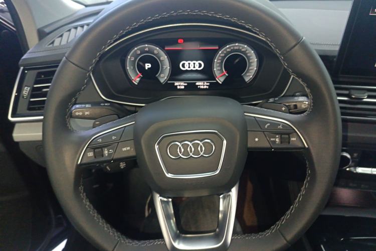 Used Audi Q5L 2025 40 TFSI Fashionable and Dynamic Edition
