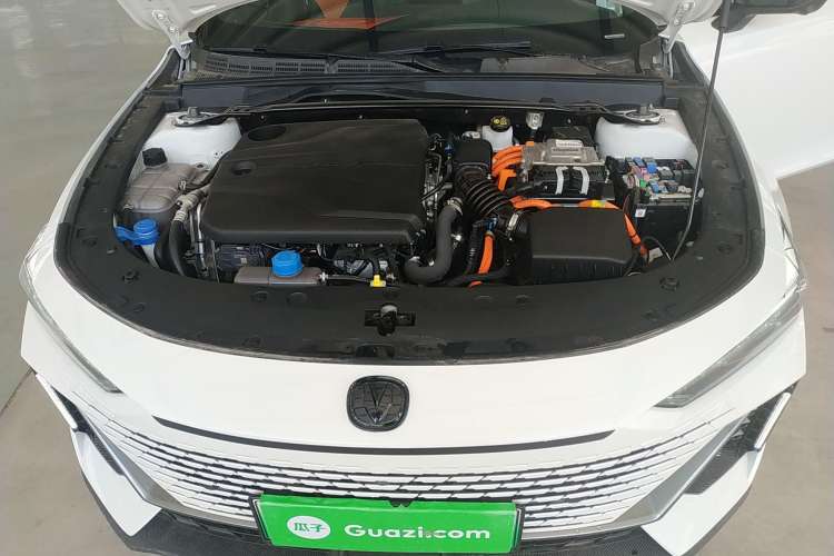 Used Changan UNI-V iDD 2023 ZhiDian iDD 1.5T 113km ZhiKu Model
