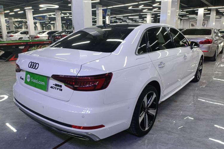 Used Audi A4L 2019 40 TFSI Fashion Edition China VI Emission Standard