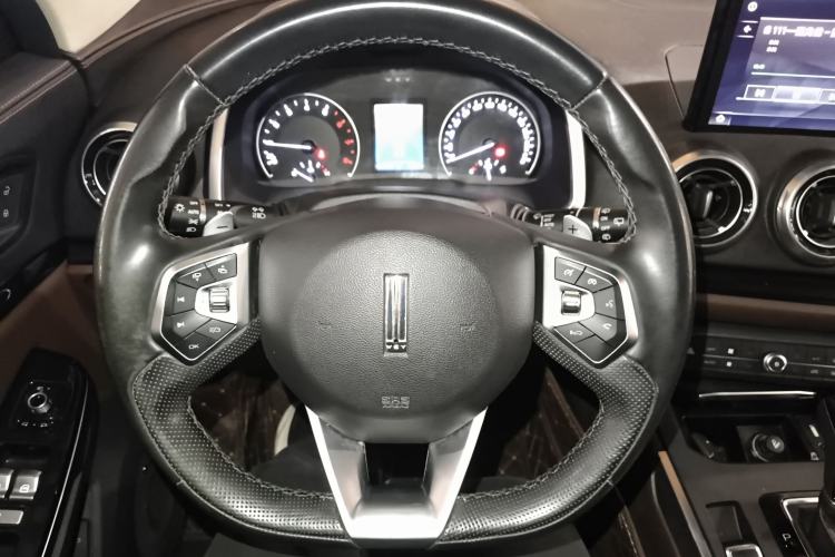 Used Wey VV5 2017 2.0T Ultra-Luxury Version
