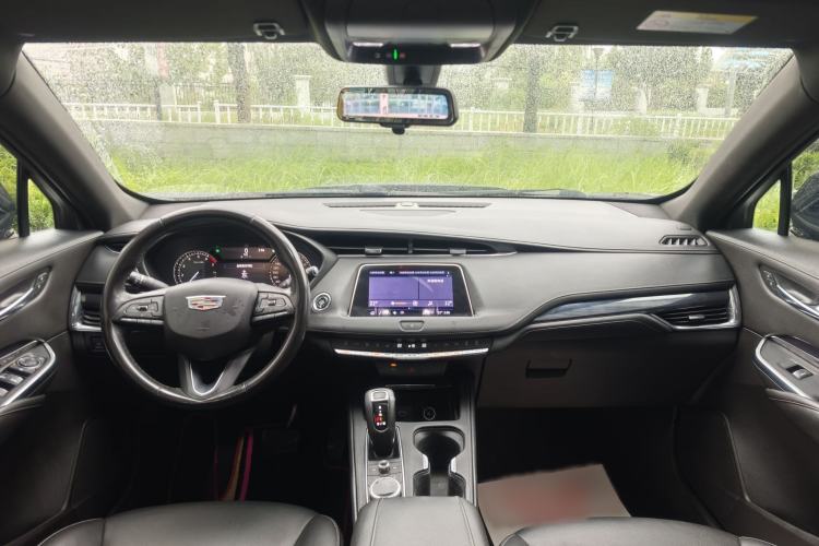 Used Cadillac XT4 2018 28T Two-Wheel Drive Tech Version