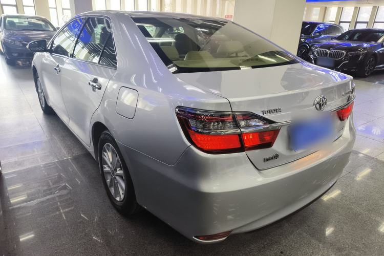 Used Toyota Camry 2015 2.0G Premier Edition
