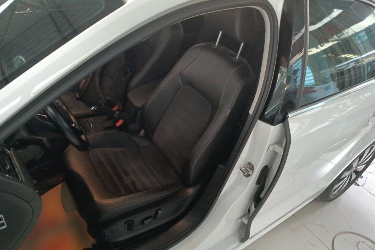 Used Volkswagen Sagitar 2016 230TSI 25th Anniversary Edition
