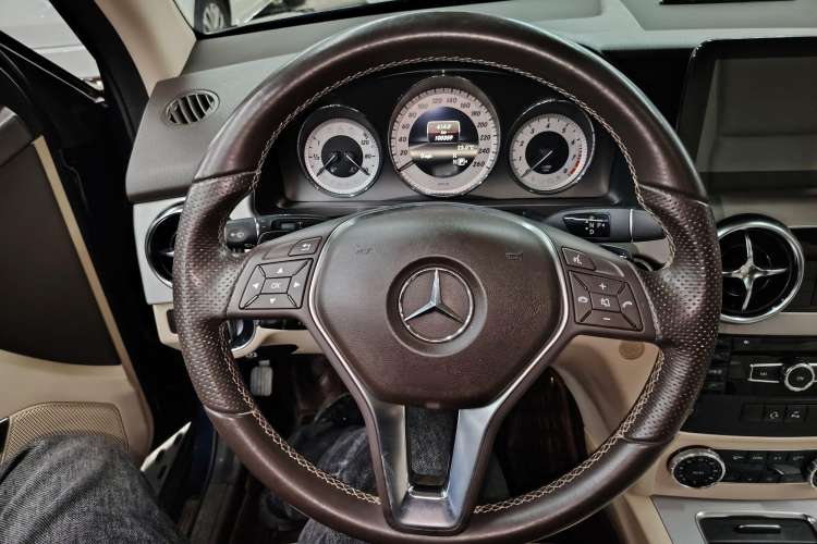 Used Mercedes-Benz GLK-Class 2013 GLK 300 4MATIC Fashion Model
