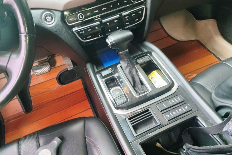 Used GAC Trumpchi GS8 2017 320T Two-Wheel Drive Luxury Smart Connectivity Version (7 Seats)