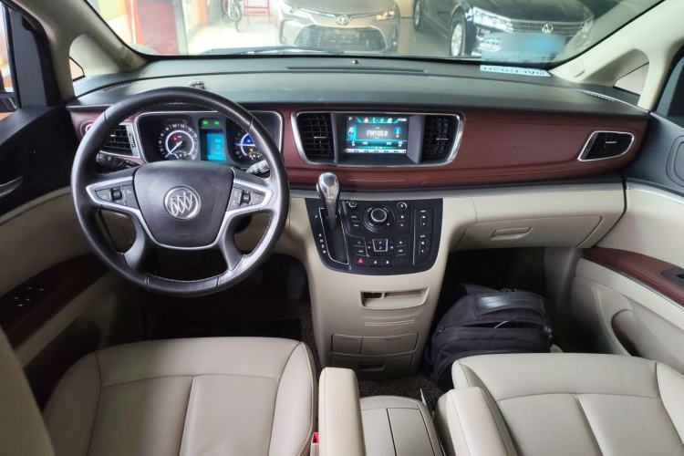 Used Buick GL8 2018 28T Luxury Model China VI Standard
