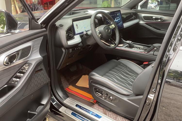 Used GAC Trumpchi GS8 2022 Dual-Engine Series 2.0TM Two-Wheel Drive Prestige Edition (7 Seats)
