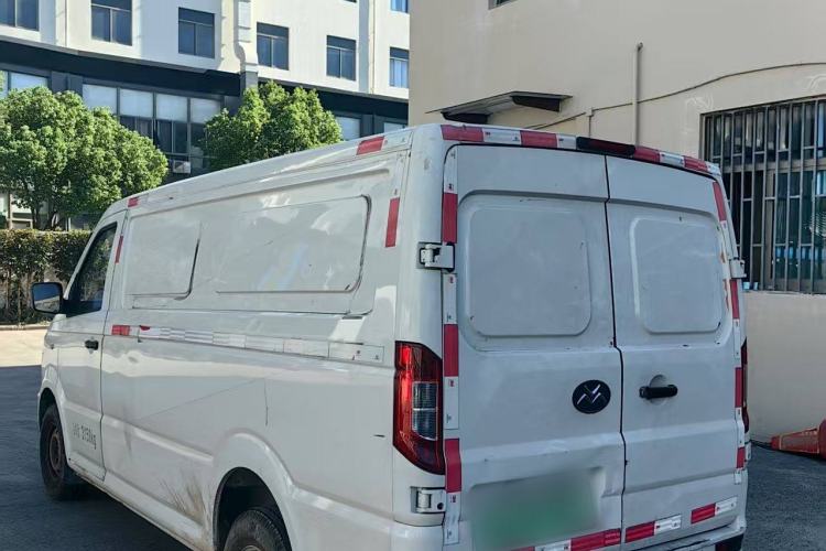 Used  Shuailing 2022 Standard Range with 41.64 kWh Lishen Power
