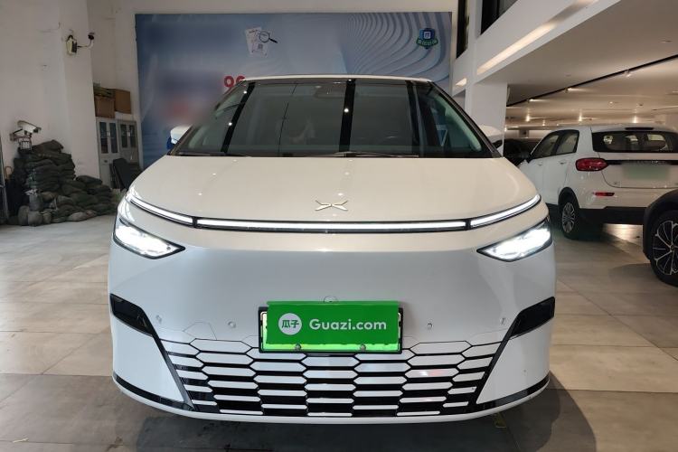 Used XPeng X9 2024 702 Ultra-Long Range Max
