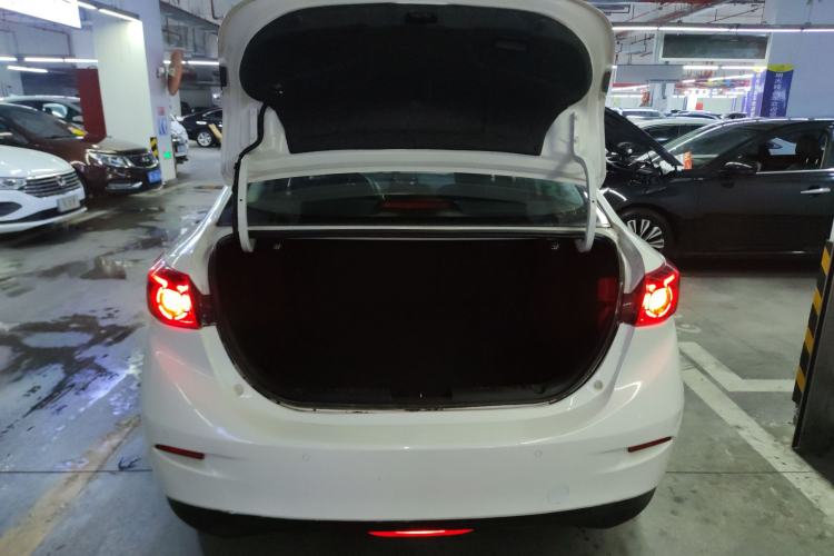 Used Mazda Mazda 3 Axela 2017 Sedan 1.5L Automatic Luxury Model Emission Standard China V