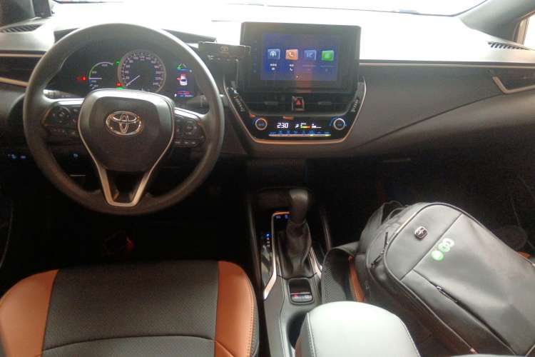 Used Toyota Levin 2022 Dual-Motor 1.8H E-CVT Leading Edition
