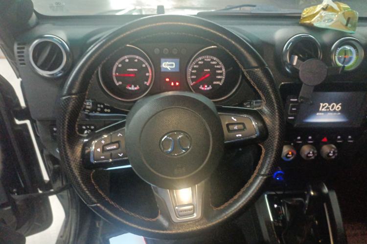 Used  BJ40 2016 40L 2.3T Automatic Two-Wheel Drive Prestige Edition