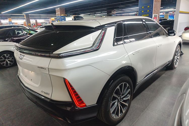 Used Cadillac LYRIQ 2022 Four-Wheel-Drive High-Performance Deluxe Edition
