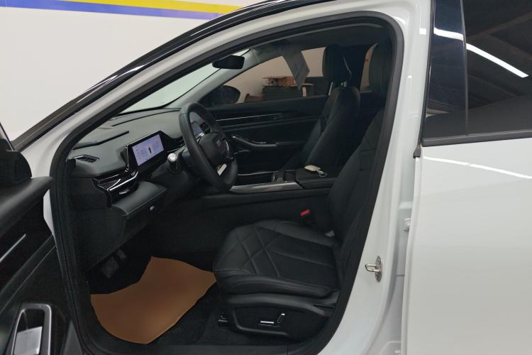 Used  L6 2024 125km PLUS Dragon Edition