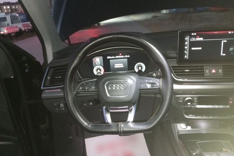 Used Audi Q5L 2022 40T Luxury Dynamic Model
